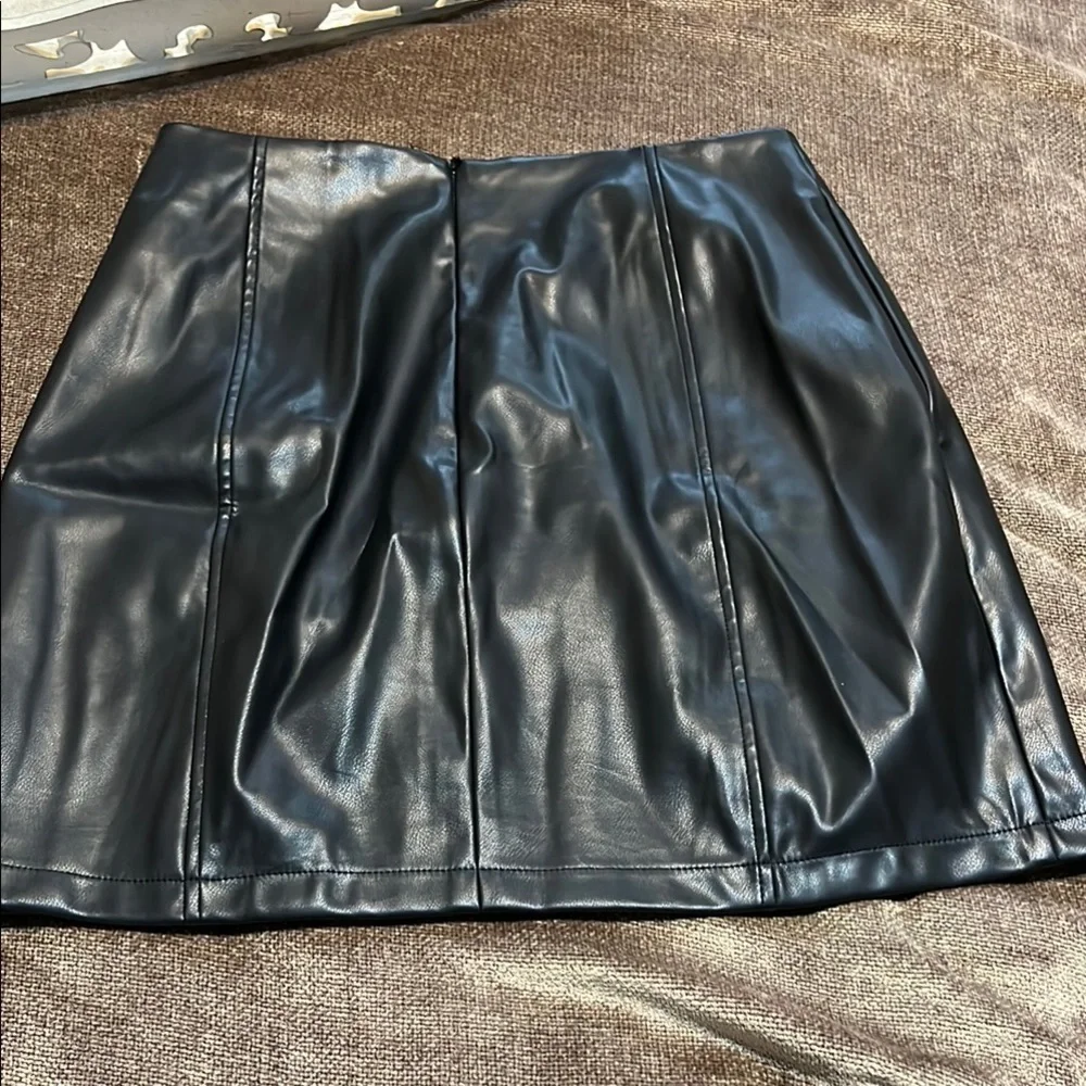 MANGOPOP Mini Faux Leather Skirt, Size Medium